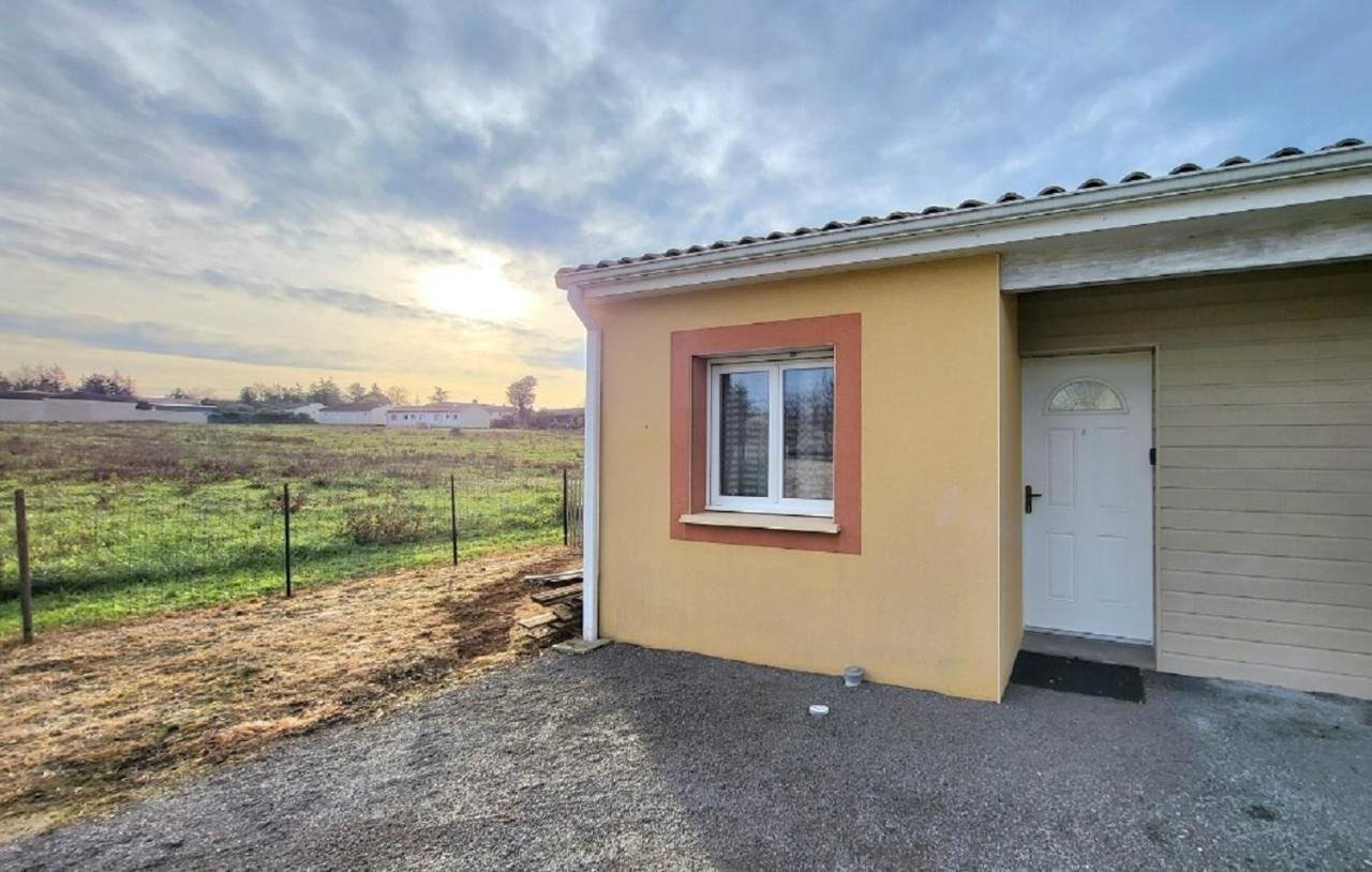 Logement Thermale Et De Tourisme Les Acacias 6 Jonzac Exterior photo